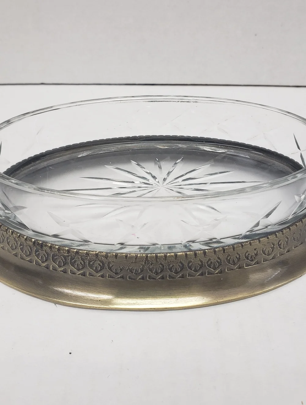 Vintage Fancy Oval Soap Dish Brass & Glass Starburst Pattern 4.5 X 6.5